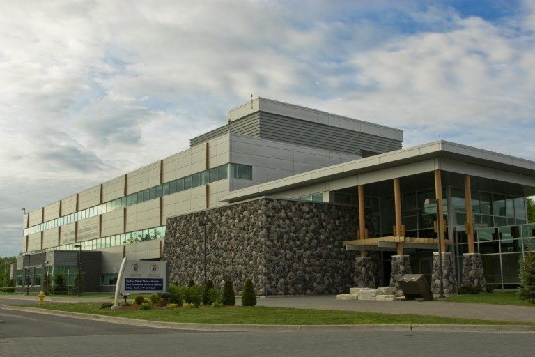 Northern Ontario School of Medicine looking to boost healthcare in the north