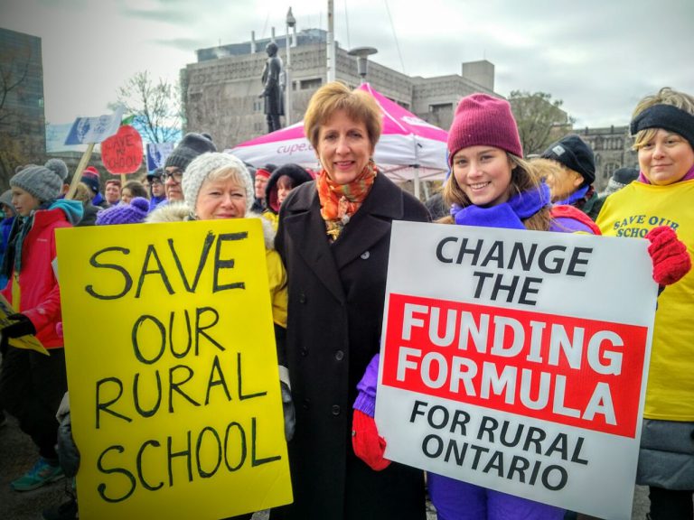 Thousands protest at Queen`s Park over rural school closures