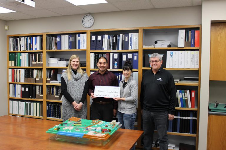 Union Gas gives water festival $1,500