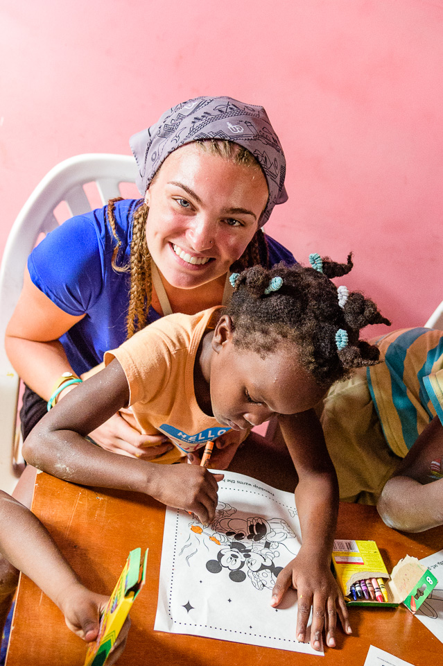 Headshots For HHART Gives Timmins A Chance To Help Those Across The World