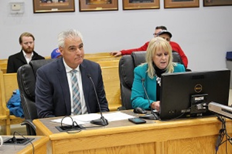CHAMBER OFFICIALS PRESENT CITY BUDGET WISH LIST