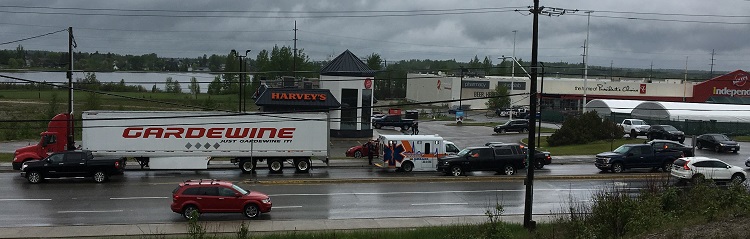 Mid afternoon crashes tie up two areas going through Timmins