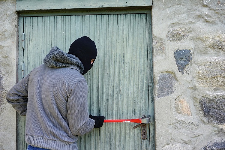 ‘Let’s not make it any easier for (burglars)’