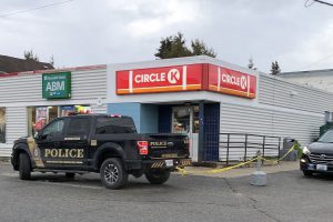 Robber holds up Circle K in Schumacher  *UPDATED WITH SUSPECT PHOTO*