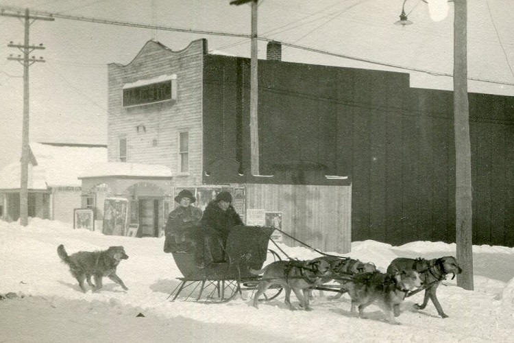 Movie theatres in Timmins history