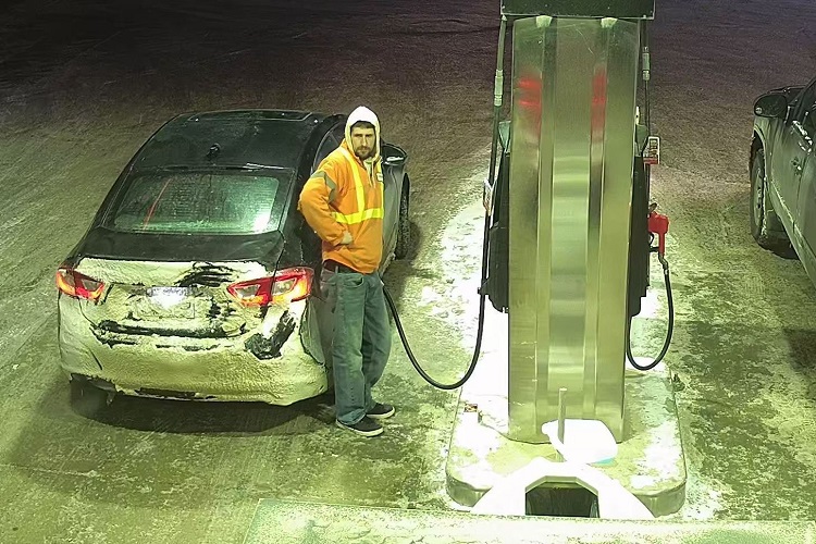 Timmins Police looking for gas-and-dash suspect