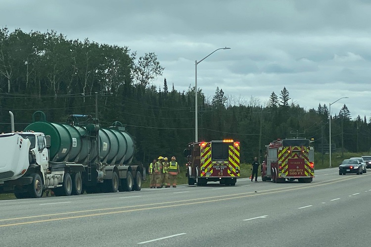 Spill snarls traffic on Hwy. 101