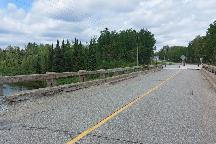 Meeting Monday to discuss with residents options for replacing the bridge in Hoyle
