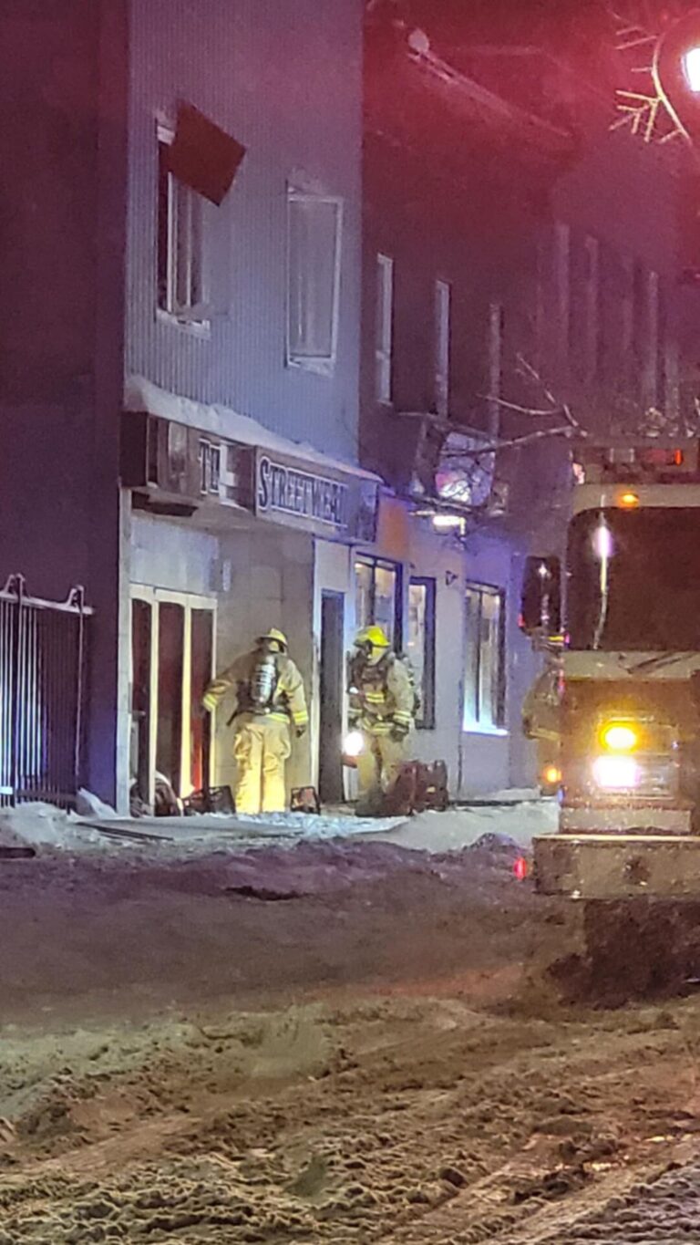 Fight against fire blocks Third Ave.